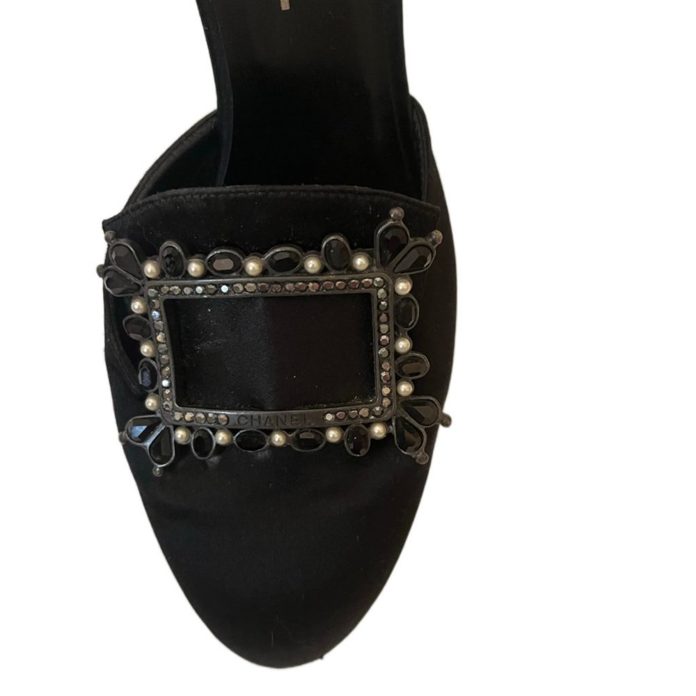 Chanel Black Satin 3.5" heels Gemstone buckle Size 36.5  (US size 6) - Picture 11 of 14